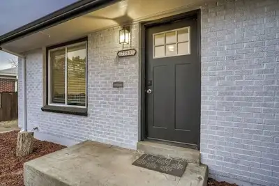 Image de Fully Remodeled 2 Bedroom Suite! !