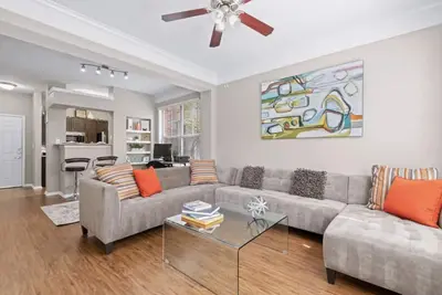 Image de Central Dallas Texas | One Bedroom Apartment | Keller Hotels