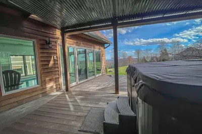 Image de Wow! Ski In\/ Ski Out Home with Heated Indoor Salt Pool!