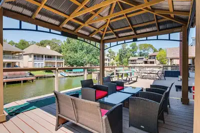 Image de Beautiful Montgomery Home w/ Lakefront Deck!