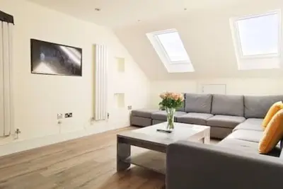 Image de Top Floor Flat 5 Northwood