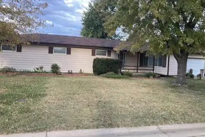 Image de Cozy 3-bedroom 2 bathroom house