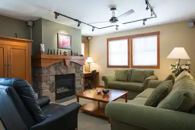 Image de 1214 - Two Bedroom Standard Eagle Springs West by RedAwning