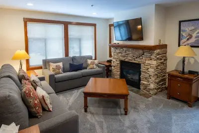 Image de 3201 - Two Bedroom Standard Powderhorn Lodge by RedAwning