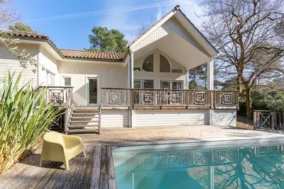 Image de Charmante Villa Avec Piscine au Golf de Biscarrosse