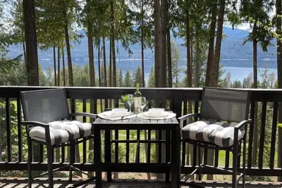 Image de Cozy Cabin on the 7th Green at Anglemont Estates Golf Course