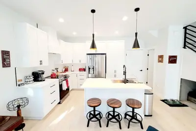 Local Host: 3br 2. 5ba by Bsu Dt GreenBelt & Skiing