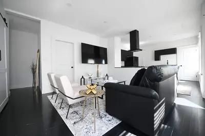 Image de 191 Seymour, Ave. Derby · Spacious Renovated 3 bedroom near GriffinHospital