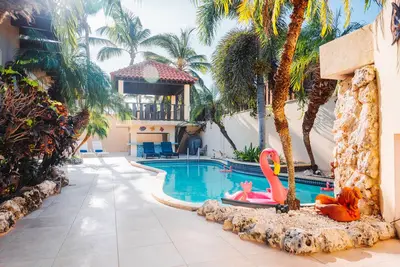 Image de Villa Z - Luxurious & 1 min to beach!