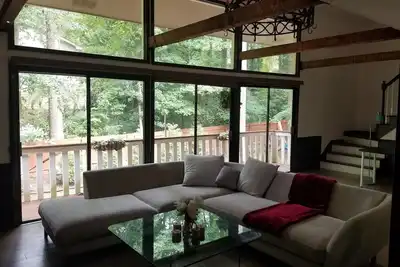 Image de panoramic views, large hot tub / jacuzzi, cozy