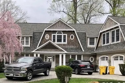 Image de Spacious 6-Bedroom Waterfront Retreat