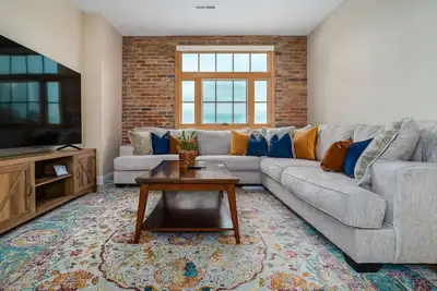 Image de Steps from Wlu & Vmi Loft with Private Parking