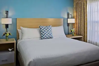 Image de Convenient Stay! 3 Convenient Units, Pool, Free Parking, Pet-Friendly
