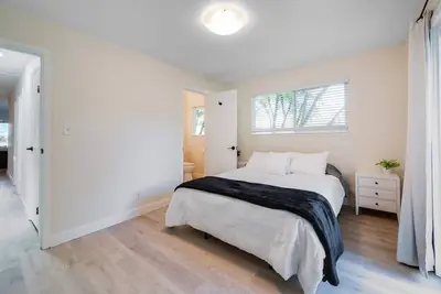 Image de East Lytton Station Vineyard House