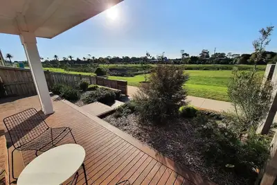 Image de Spacious 3-bedroom home close to town and beach