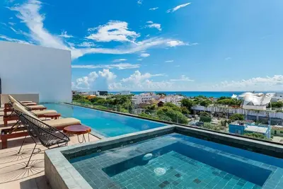 Image de ☀️New, Modern 1-Bd Condo, Walk To 5th Ave & Beach ☀️