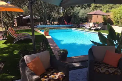 Image de Un coin de paradis dans la garrigue Nîmoise 4 personnes.