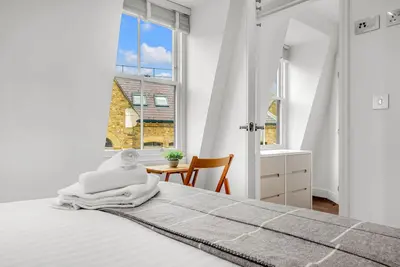 Image de Spacious Two Bedroom Serviced Apt in Artillery Lane, near Shoreditch by MySquare