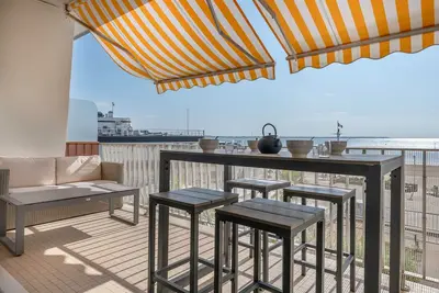 Plage du Nau, vue mer, bel appartement pour 6