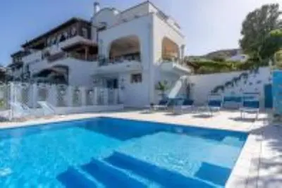 Image de Modern B&B, equipped with every comfort. with pool available 24/24