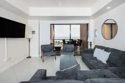 Image de Las Palomas 1br 1ba Luxury Ocean Suite 407 Rubi