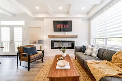 Image de Nordic Escape | Near Wem & Dt | AirCon | King Bed