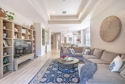 Image de Beautiful Naples Home In Gated Community