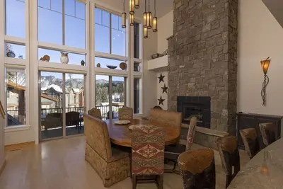 Image de Alpenglow 32 - Managed by Purgatory