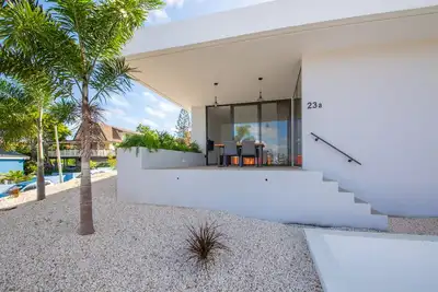 Image de Modern 4 person apartment Blanku