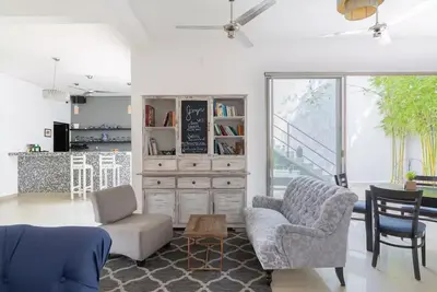 Image de Amazing 10 Room House 24 pax Private Pool | Ginger