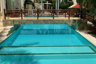 Image de Luxury Oceanfront Penthouse -rooftop, pool, beach