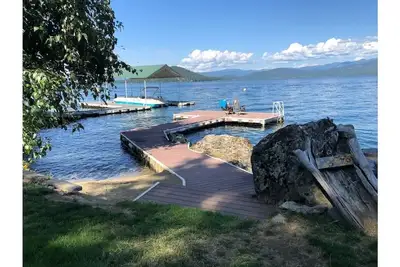 Image de Sweeping Lake Pend Oreille for all seasons with waterfront access - Perfect base camp for skiing