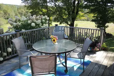 Image de Changing Seasons Game room, large yard, 3 bedroom/2 bath ranch, country setting