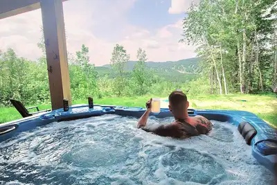 Image de Chalet bois rond face aux pistes de ski, \nvue exceptionnelle, spa.