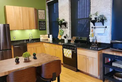 Image de Unique chic modern open floor plan Modern Loft