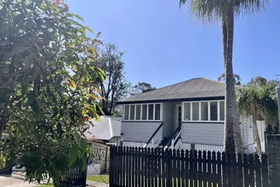 Image de Upstairs Hawthorne  · Park Side Stars ⭐️⭐️⭐️⭐️⭐️