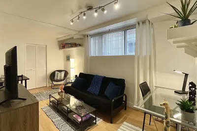 Image de Cozy Apt in Great Central location + free parking - 31 night minimum