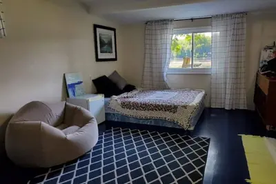 Image de Lakefront Retreat - 2 Bedroom Cottage with Bunkie & Canoe