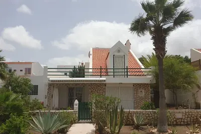 Image de Beachvilla - 1st sea row - with 150 sqm - sea view - quiet location - air conditioning