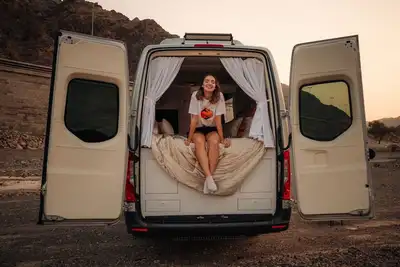 Image de Camper van / Caravan / Family studio / Uae