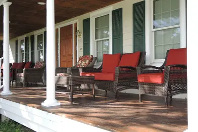 Image de Pine Grove - Near Dreams Park + Cooperstown, fire pit, game room