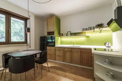 Image de Appartement \"Cavour 1\" avec vue sur la montagne et balcon privé