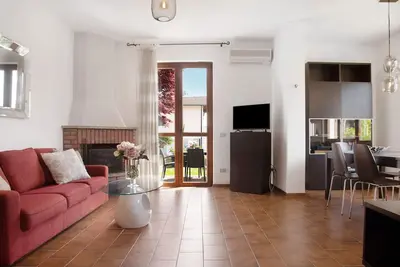 Image de Appartement \"Il Bacio del Sole 2\" avec vue sur le lac, terrasse privée & Wi-Fi