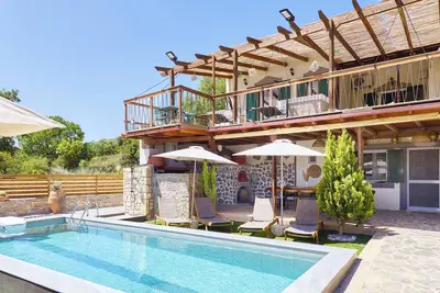 Image de Villa Fisi and Wellness with Private Pool, Jacuzzi, Sauna and Outdoor Gym