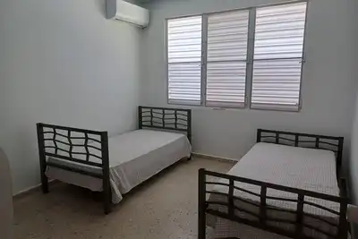 Image de Great Location+5 mins from CrashBoat Beach+3br+6ppl