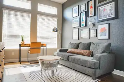 Image de Helotes Serenity-Luxury 3bed/2. 5 bath 2300 sq foot