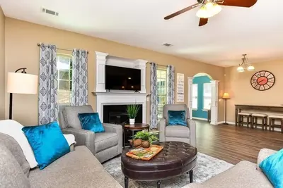 Image de Relaxing Greer 6br/11bed home near dtown & Gsp