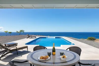 Image de B. I. Kohola Lani, Very private, Pool, Amazing Views! Ac in bedrooms!