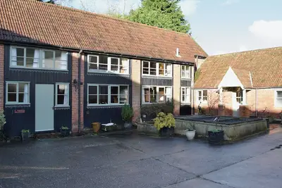 Image de 2 chambres à coucher à Ottery St Mary