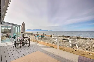 Image de Oceanfront Ferndale Oasis w/ Fire Pit, Grill!